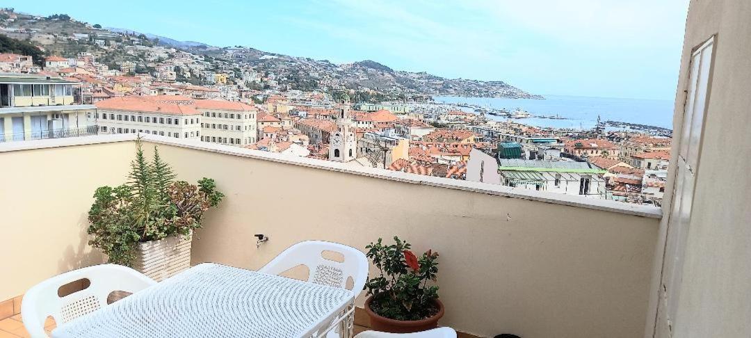 Dimora Bellavista,Garage Privato,Due Piani Leilighet Sanremo Eksteriør bilde